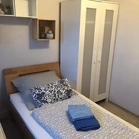 Проживание в семье Lutte Kammer 1 *